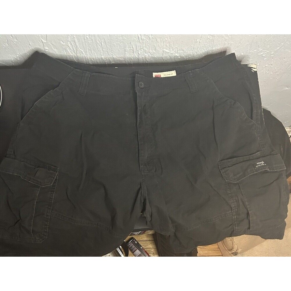 Wrangler Cargo Shorts Adult Mens 42 Black Relaxed Fit Y2K 2000 Skater Baggy